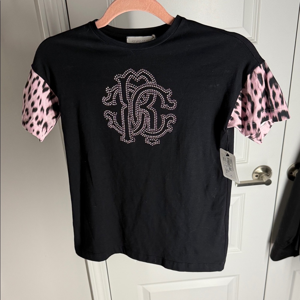 NWT SIZE 4/XS Roberto Cavalli Black T-Shirt with Pink Leopard Sleeves